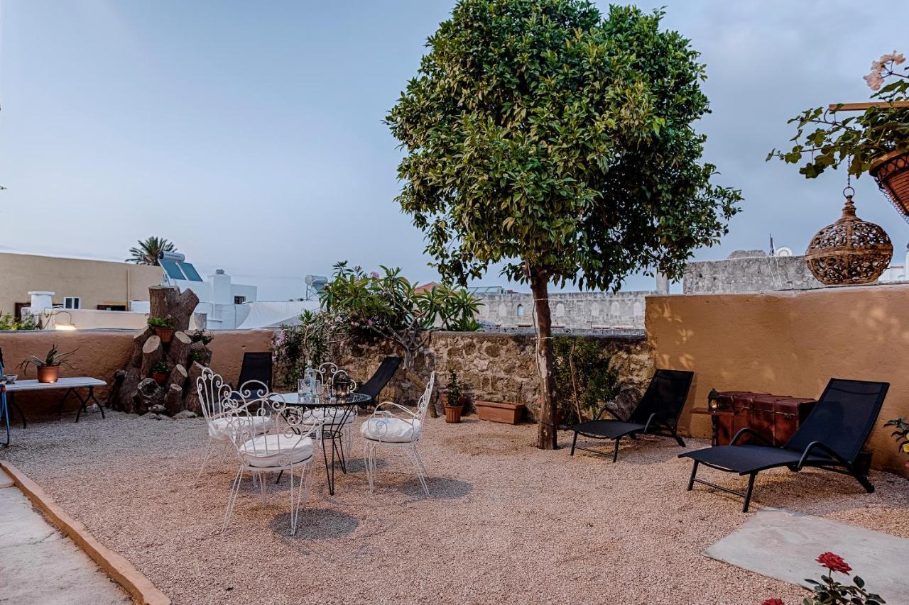 Kristina'S Apartments Rhodes City Bagian luar foto