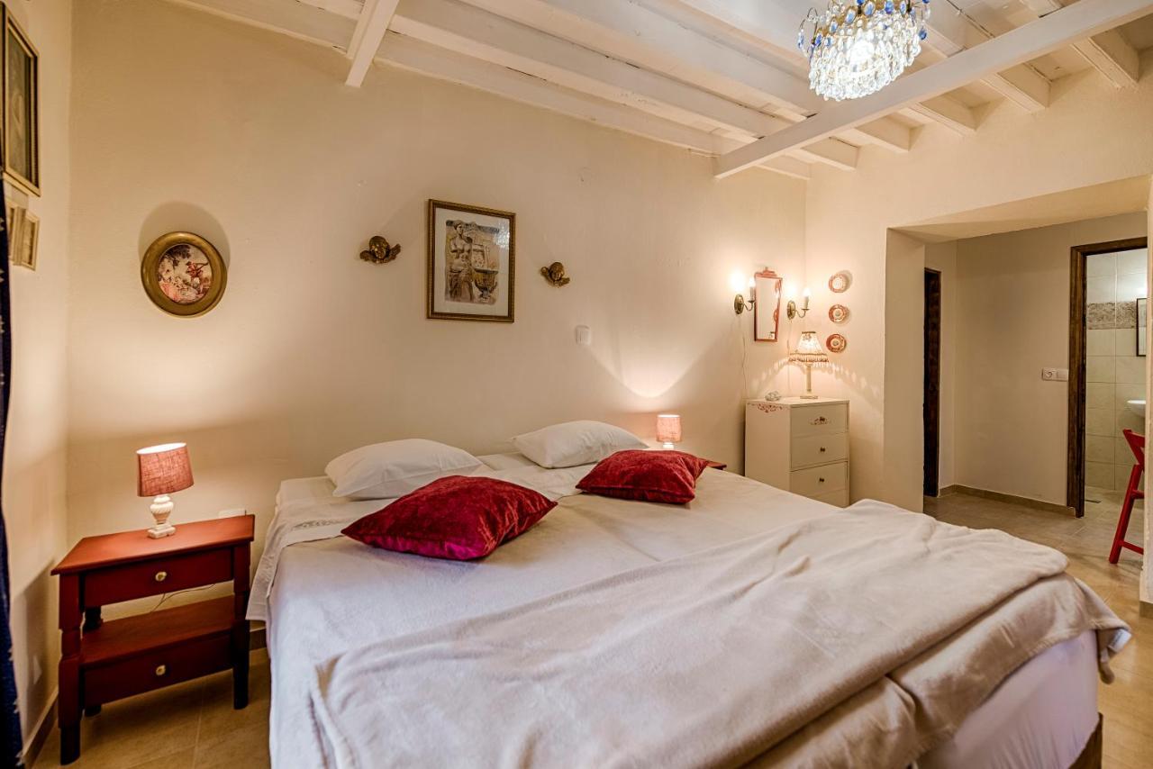 Kristina'S Apartments Rhodes City Bagian luar foto